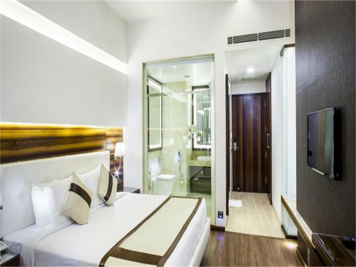 Viceroy Inn Dehradun Extérieur photo
