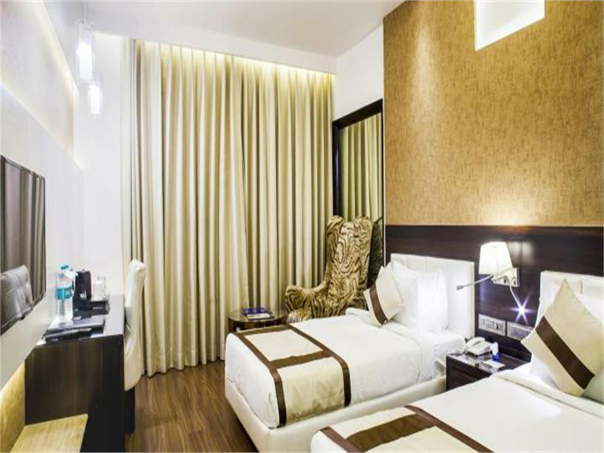 Viceroy Inn Dehradun Extérieur photo