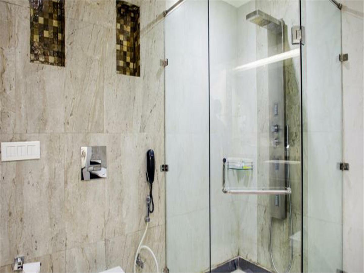 Viceroy Inn Dehradun Extérieur photo